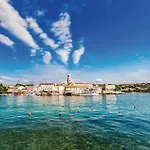 Cozy In Krk With Wifi