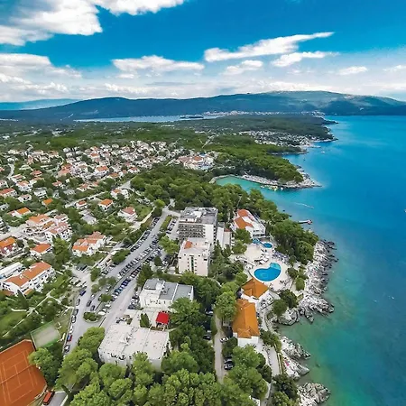 Stunning In Krk With Kitchen Apartment