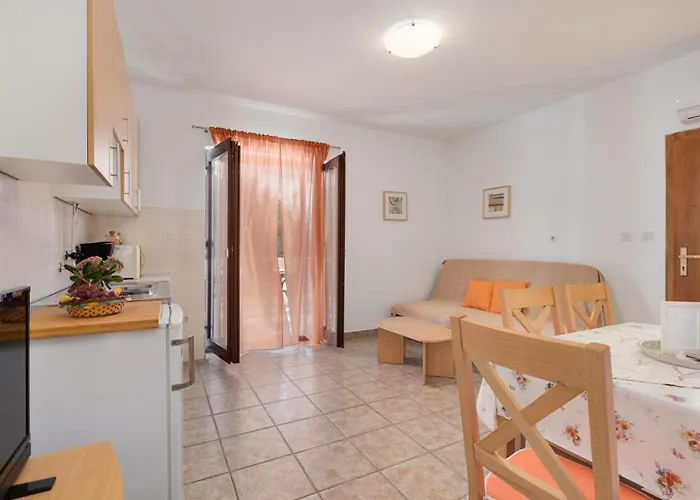 Appartamento Cozy In Krk With Wifi Krk Town