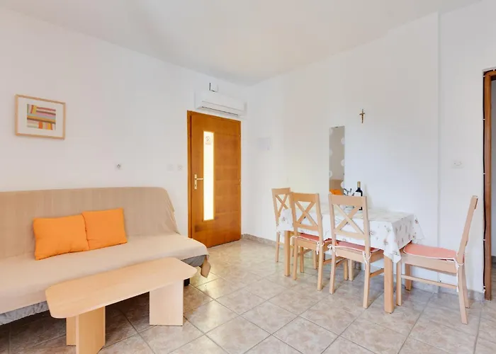 Appartamento Cozy In Krk With Wifi *